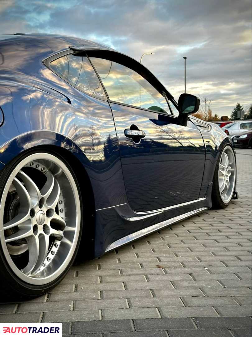 Subaru Pozostałe 2013 2.0 200 KM