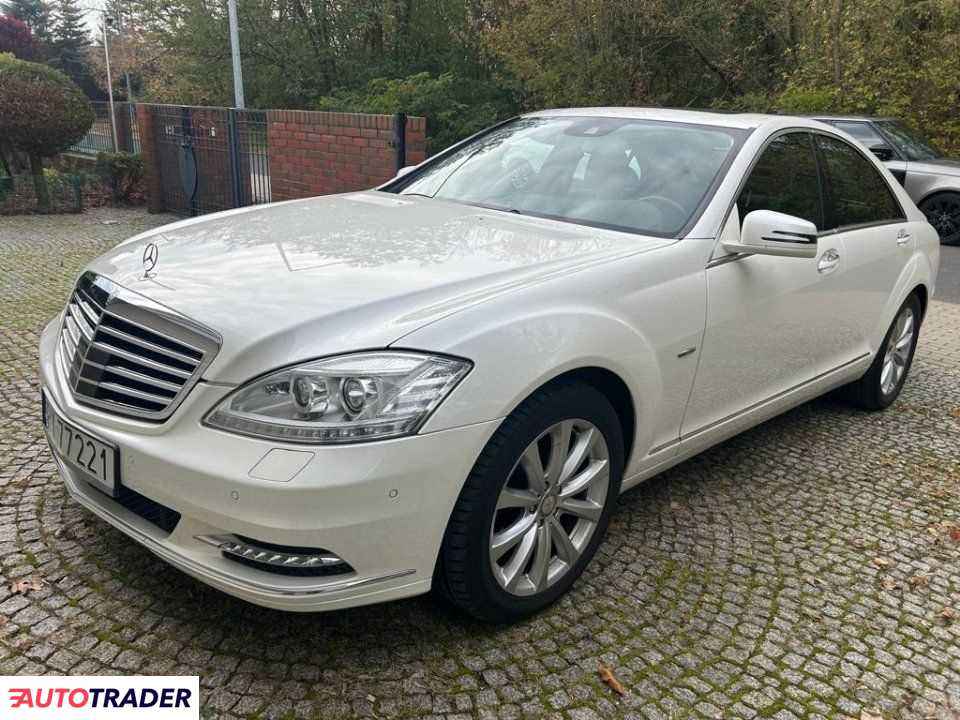 Mercedes S-klasa 2011 3.5 306 KM