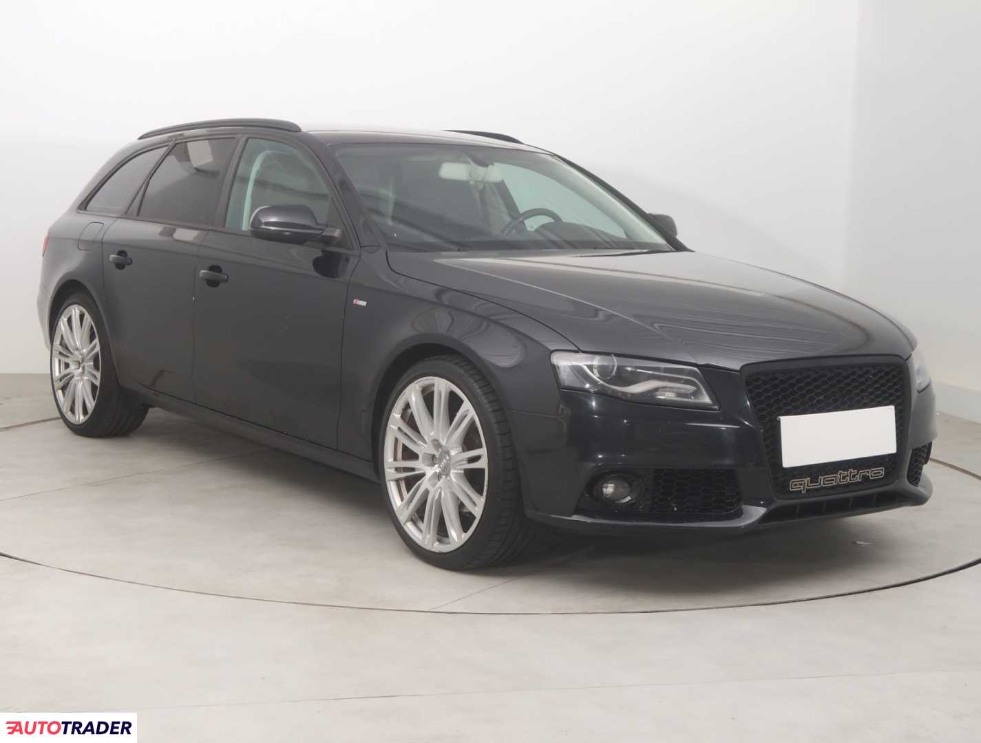 Audi A4 2010 2.0 207 KM