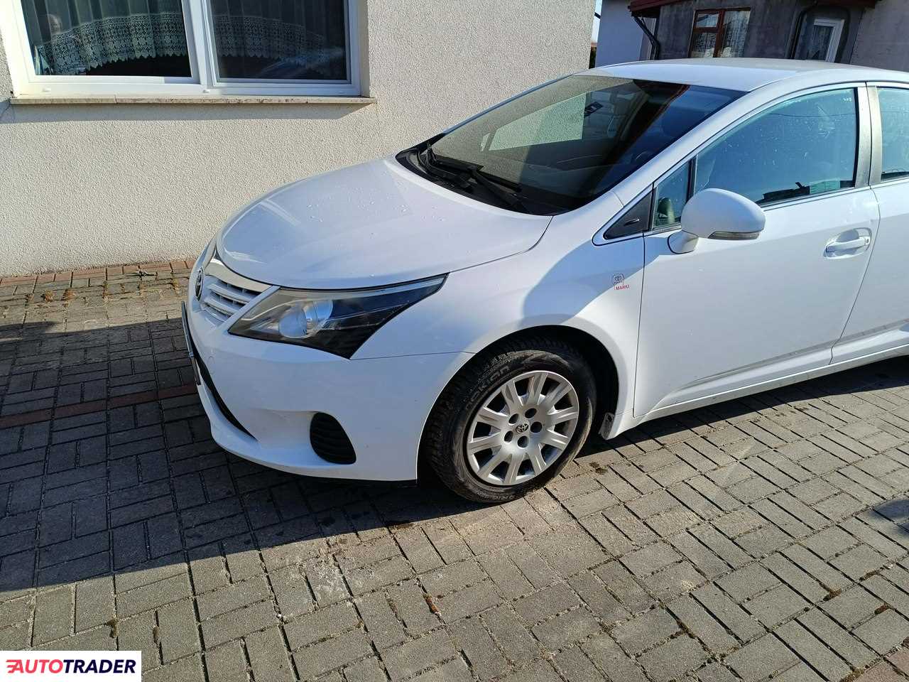Toyota Avensis 2012 2.0 124 KM