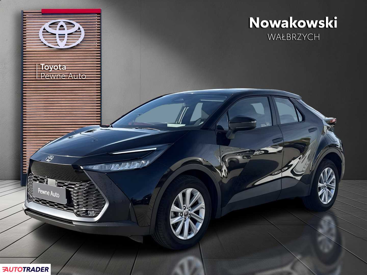 Toyota C-HR 2024 1.8 140 KM