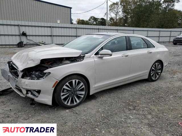 Lincoln MKZ 2.0 hybrydowy 2019r. (GASTONIA)