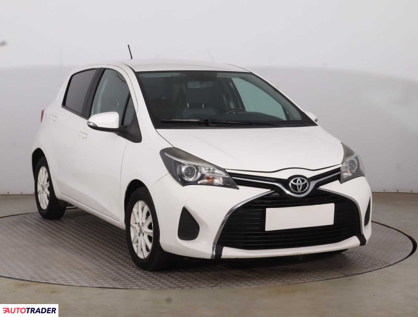 Toyota Yaris 2015 1.4 88 KM