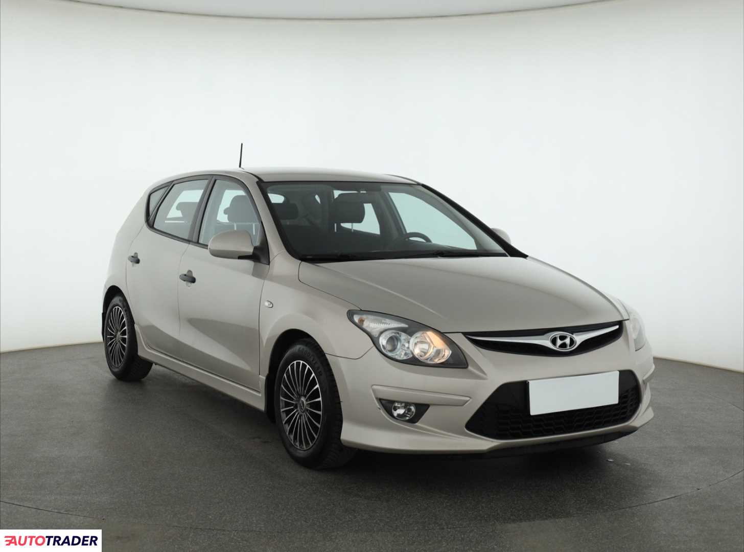 Hyundai i30 2011 1.4 107 KM
