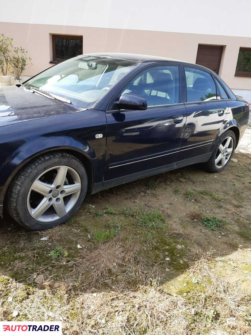 Audi A4 2002 2 130 KM