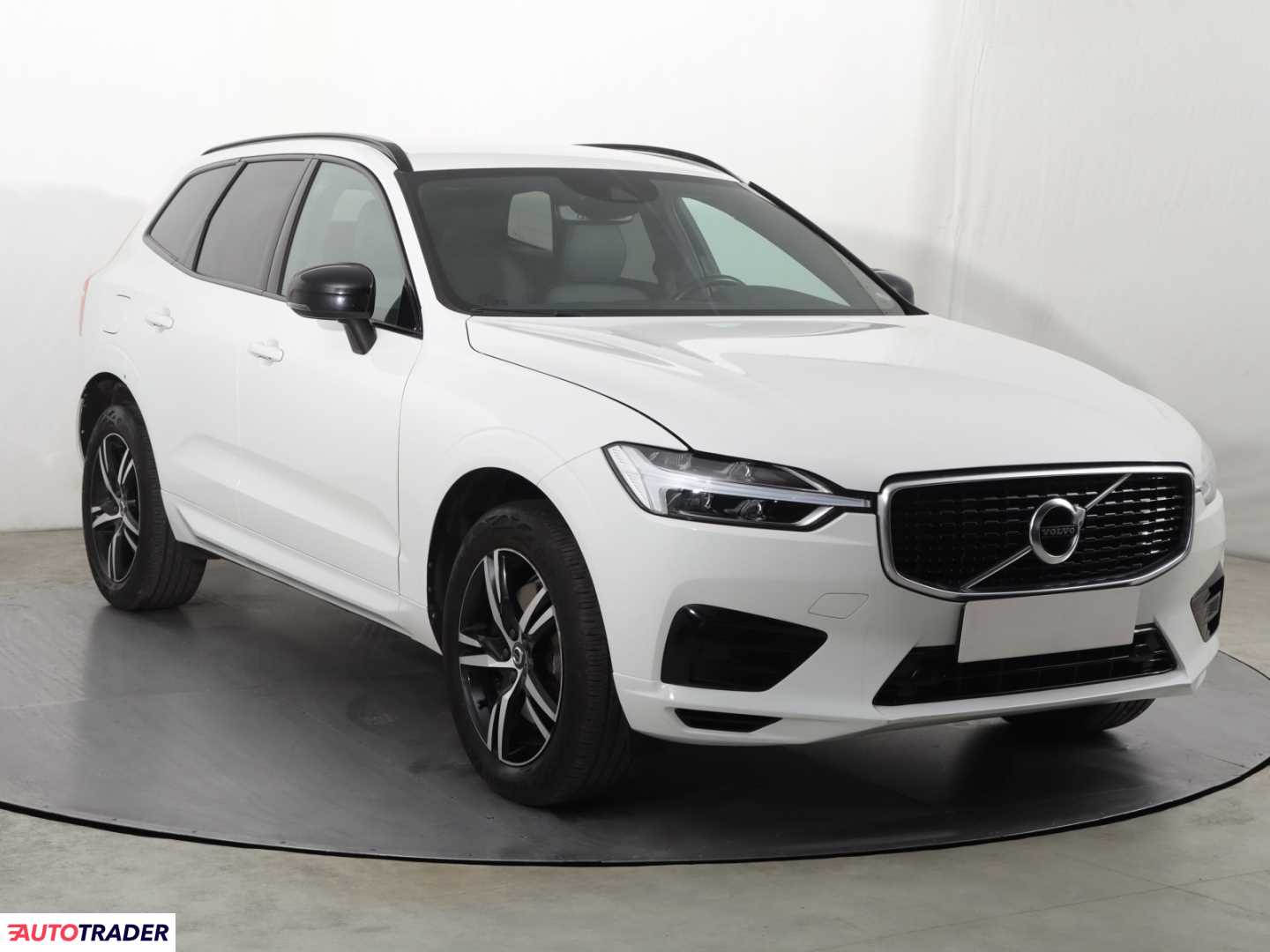 Volvo XC60 2020 2.0 187 KM