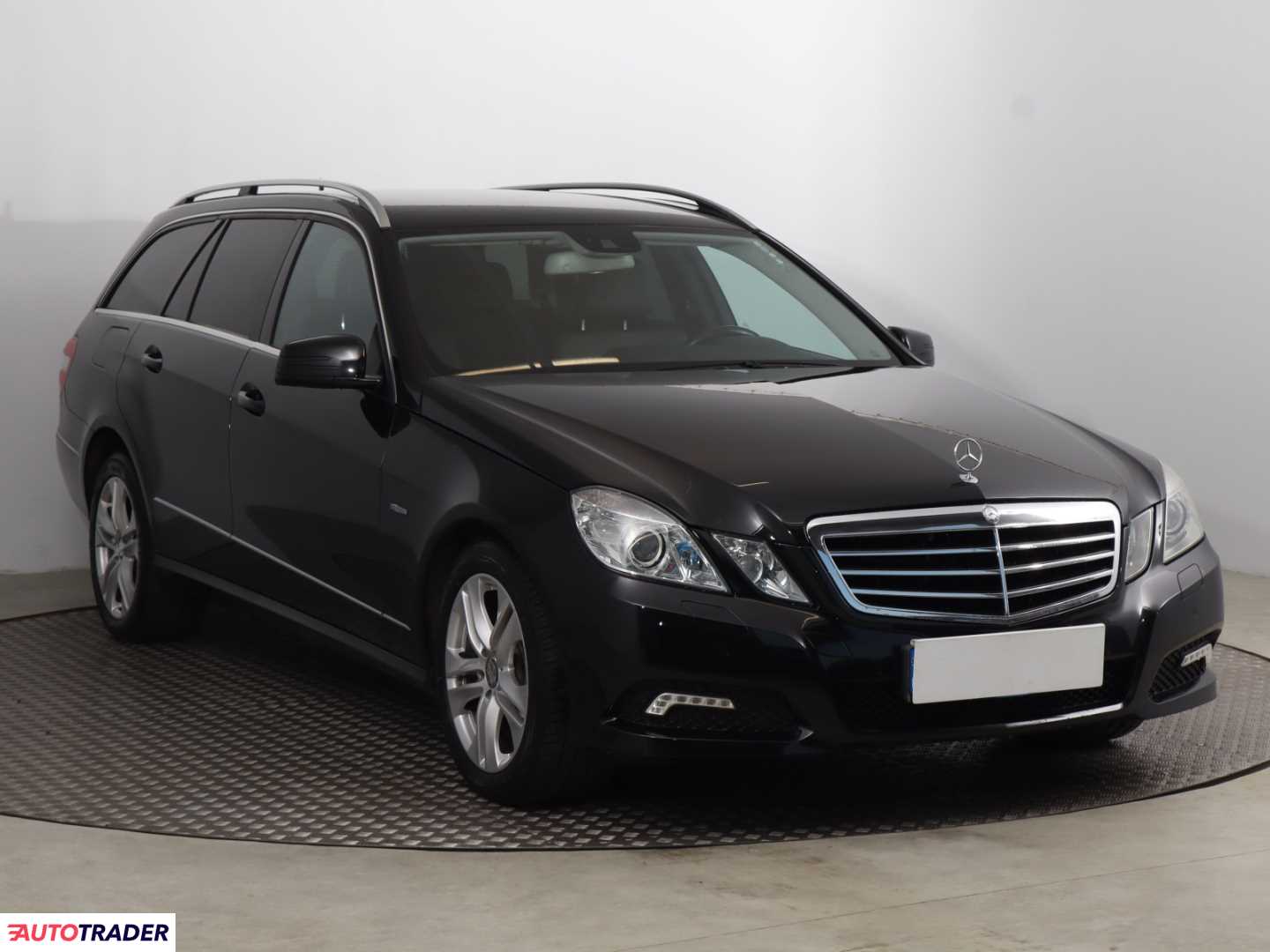 Mercedes E-klasa 2010 1.8 201 KM Mercedes E-klasa 2010 1.8 201 KM