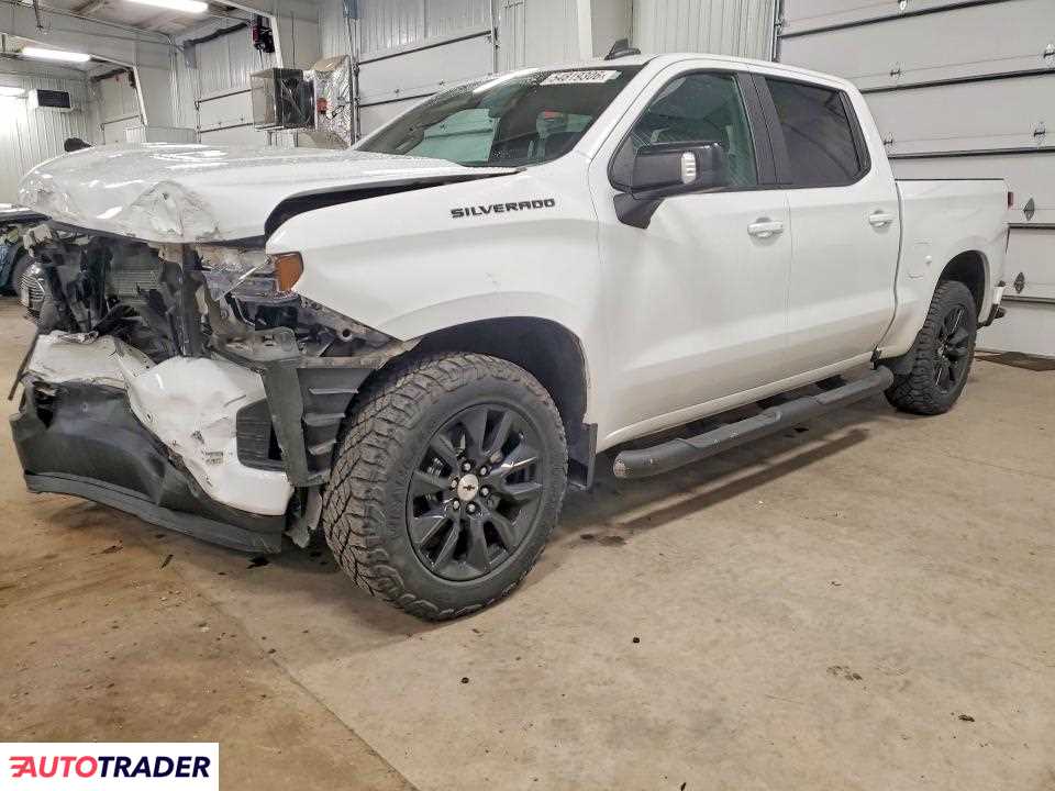 Chevrolet Silverado 2021 5