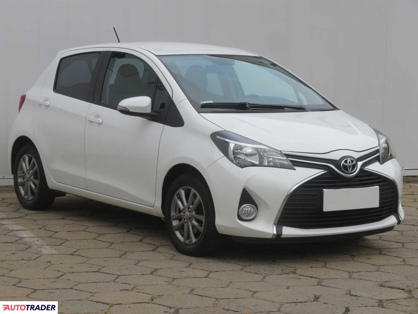 Toyota Yaris 2014 1.3 97 KM