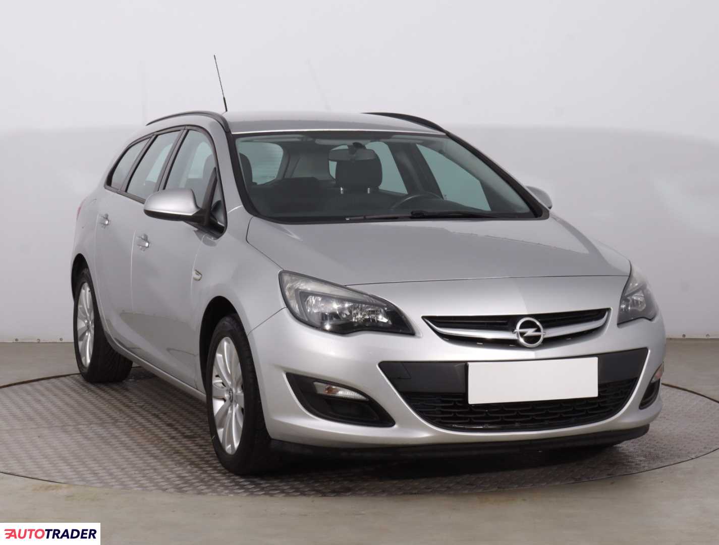 Opel Astra 2014 1.7 108 KM
