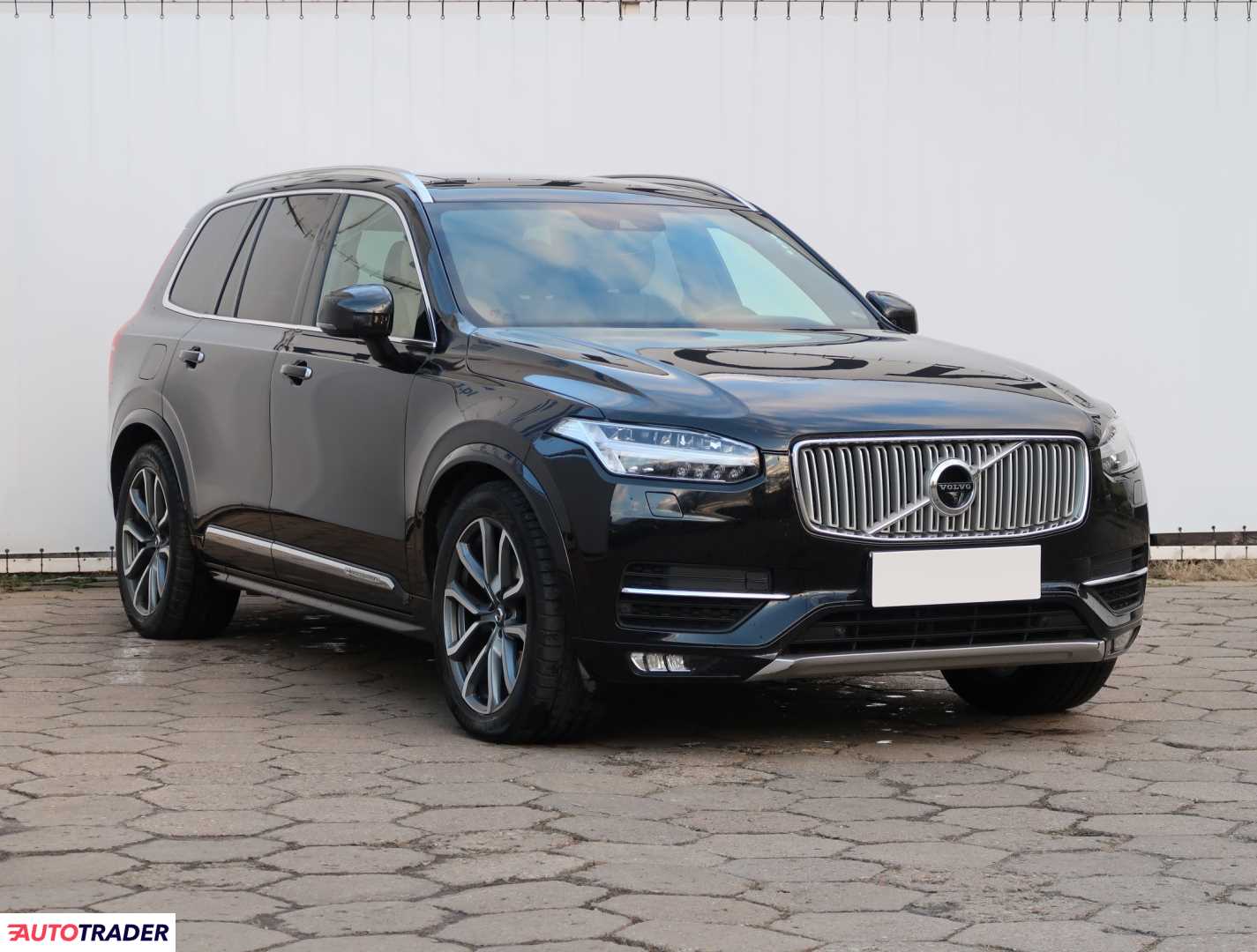 Volvo XC90 2018 2.0 231 KM