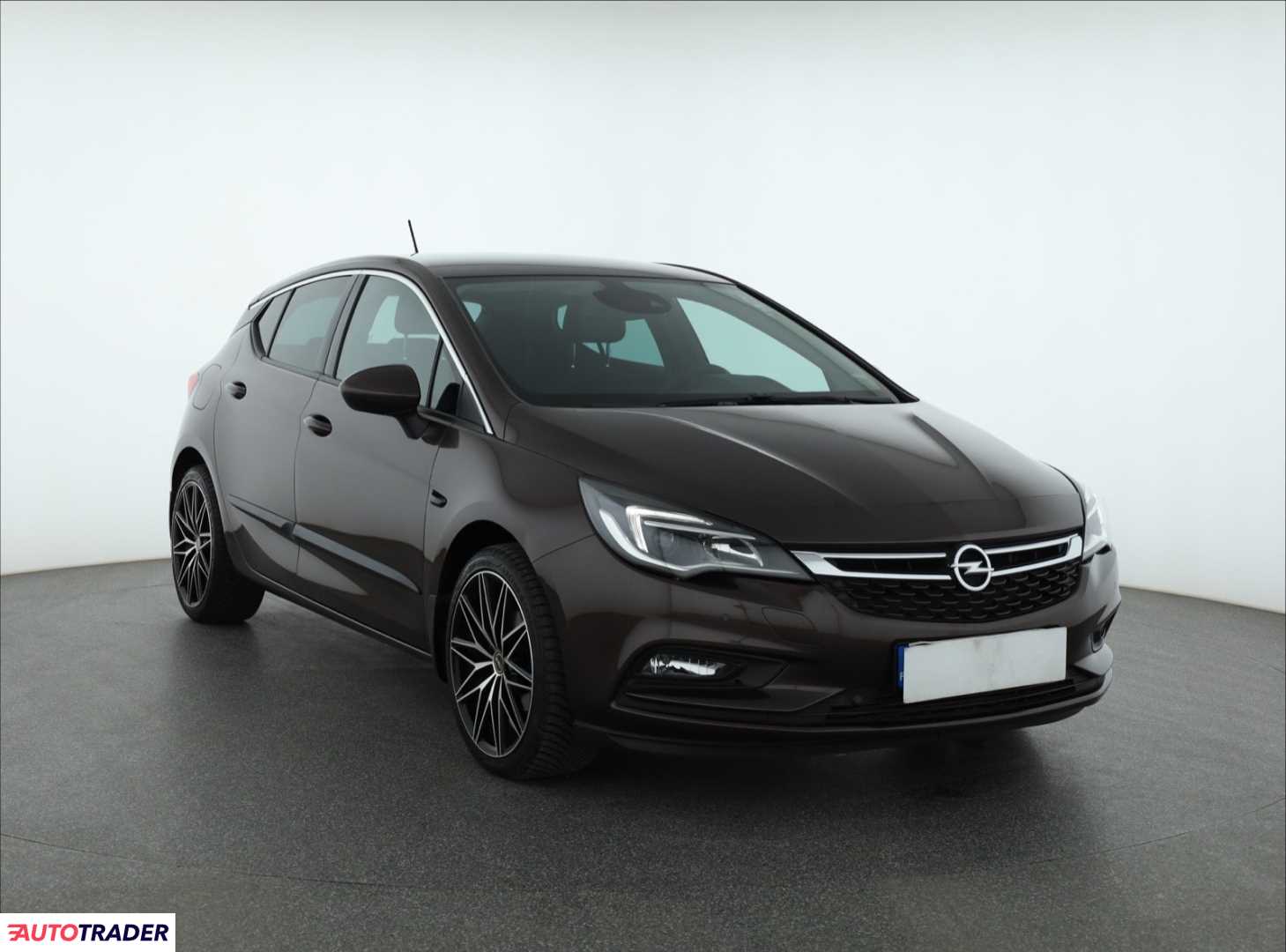 Opel Astra 2018 1.4 147 KM