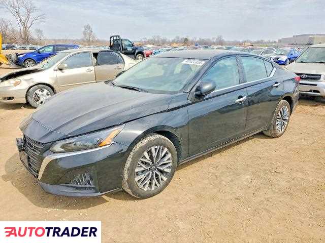 Nissan Altima 2025 2