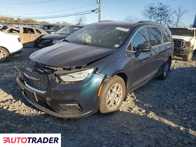 Chrysler Pacifica 2022 3