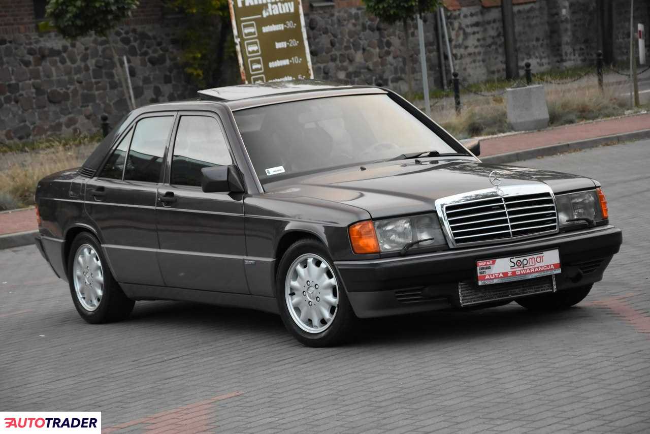 Mercedes W-201 (190) 1991 3 177 KM Mercedes W-201 (190) 1991 3 177 KM