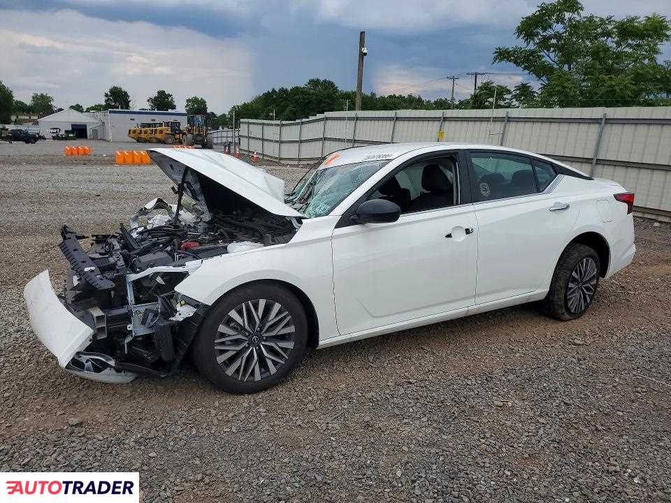 Nissan Altima 2025 2