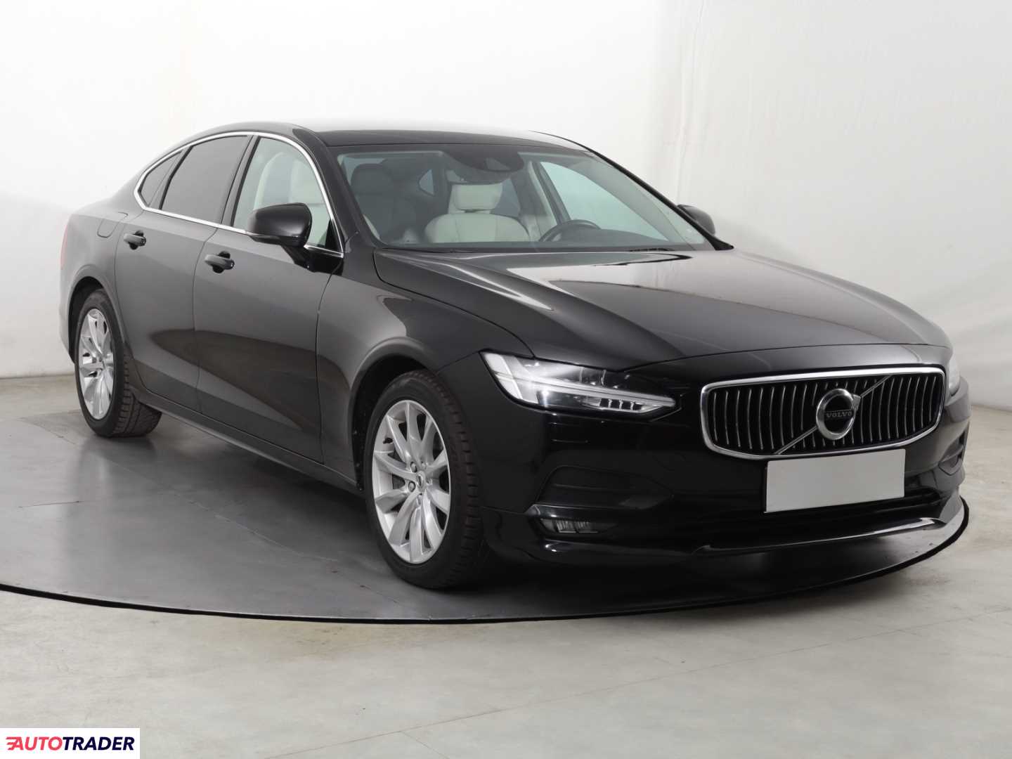 Volvo S90 2020 2.0 187 KM