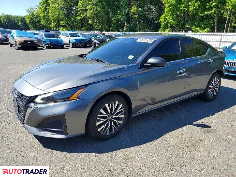 Nissan Altima 2024 2