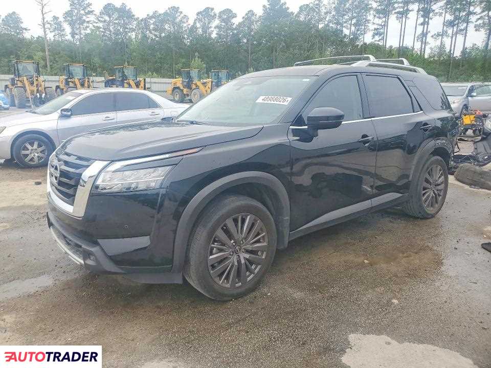 Nissan Pathfinder 2024 3