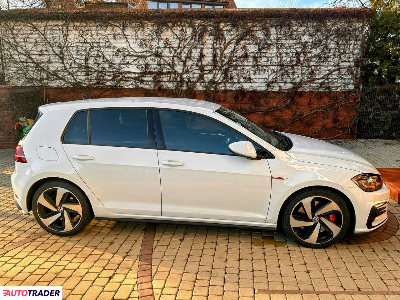 Volkswagen Golf 2.0 benzyna 245 KM 2019r. (Gdańsk)