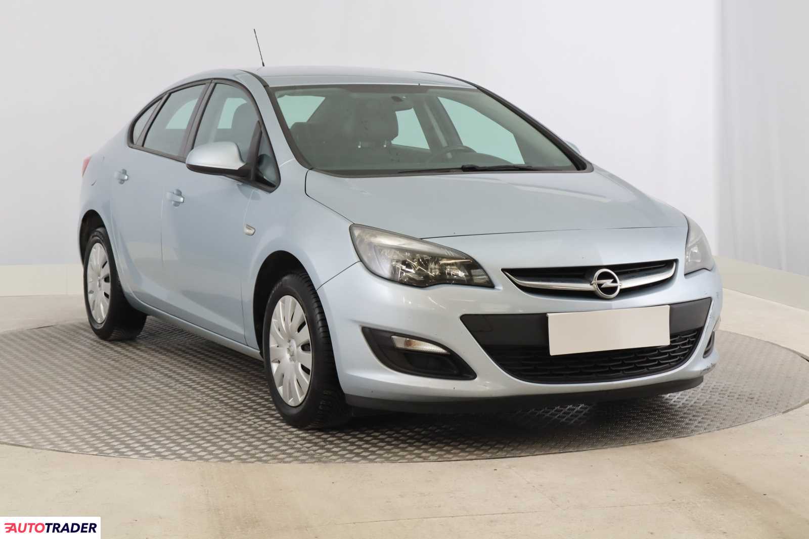 Opel Astra 2018 1.4 138 KM