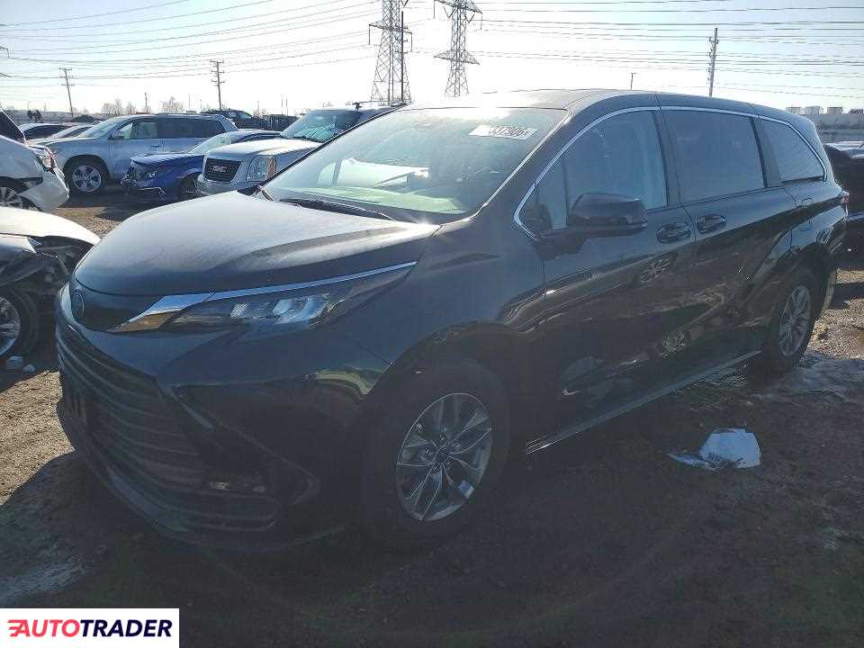 Toyota Sienna 2024 2