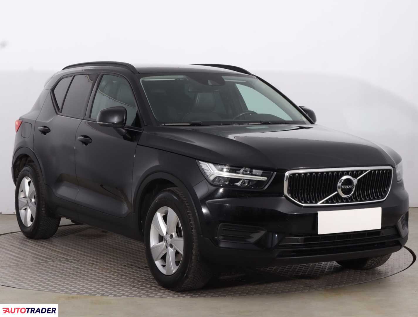 Volvo XC40 2019 2.0 147 KM