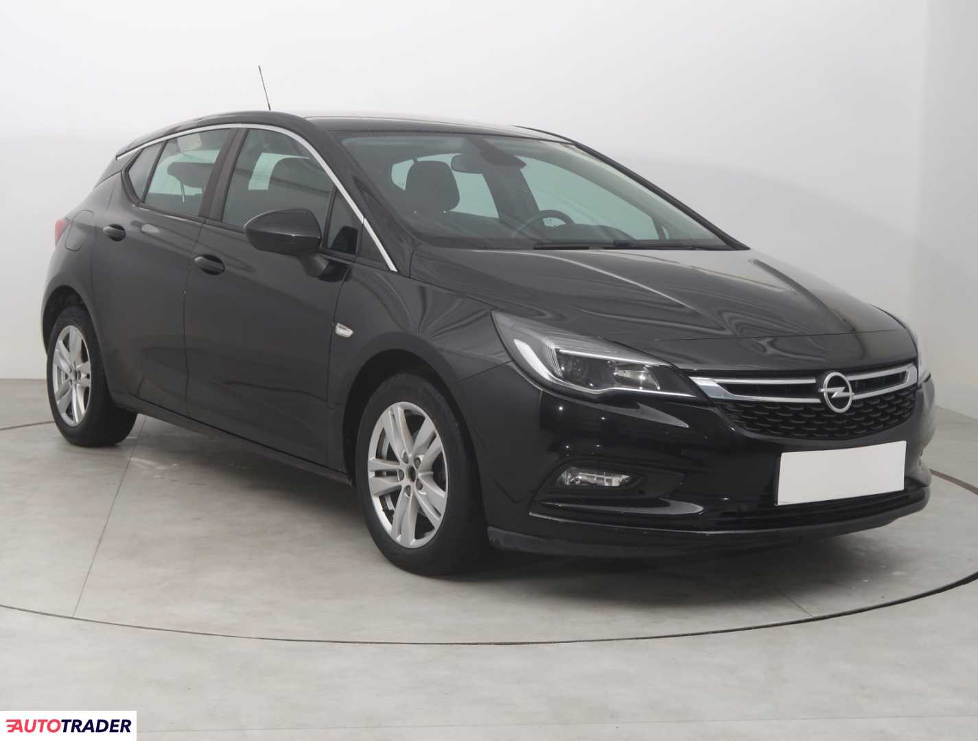 Opel Astra 2019 1.4 123 KM