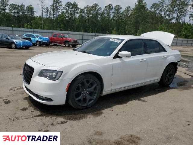 Chrysler 300C 2021 3