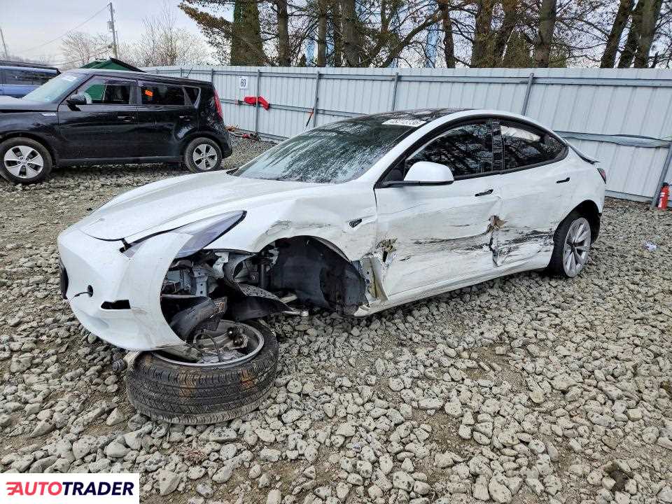 Tesla Model 3 2023