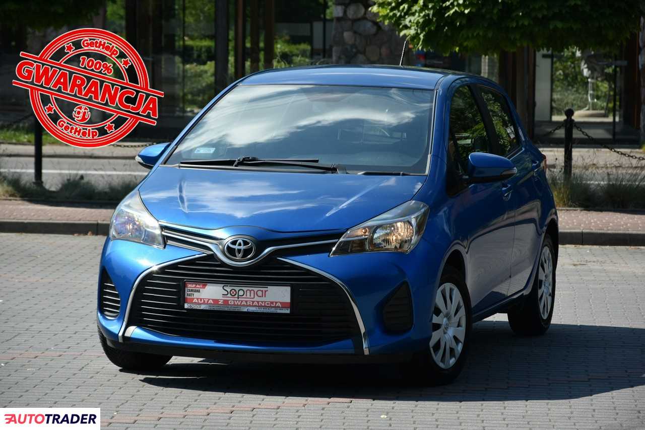 Toyota Yaris 2015 1.3 99 KM