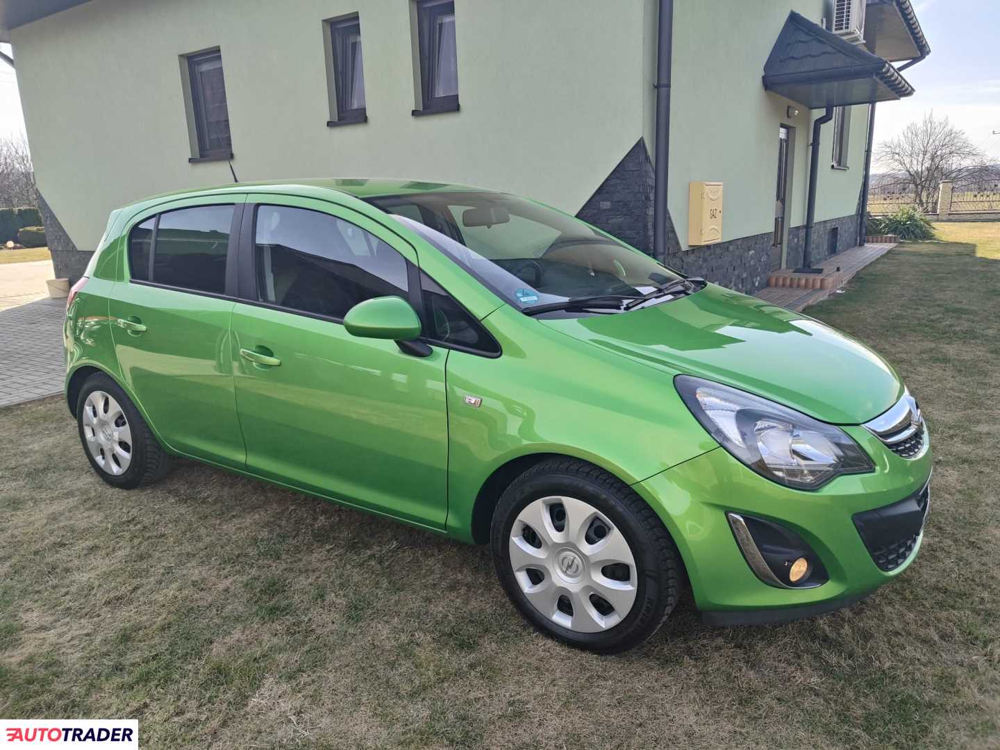 Opel Corsa 2014 1.4 101 KM