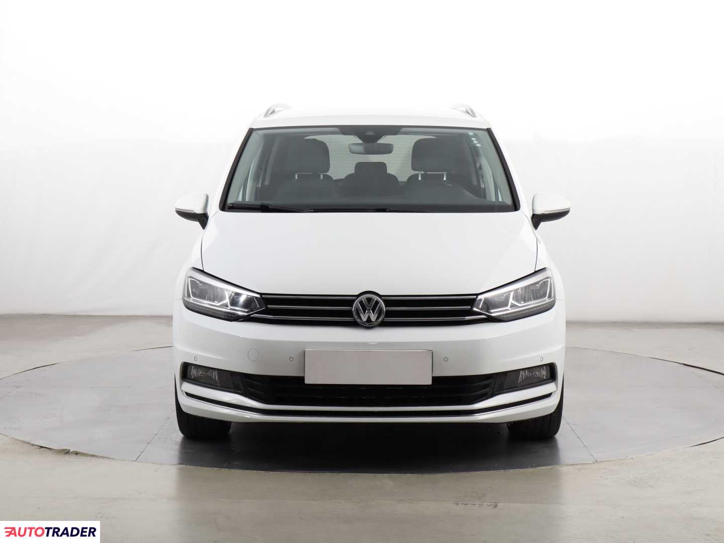 Volkswagen Touran 1.4 147 KM 2017r. (Piaseczno)