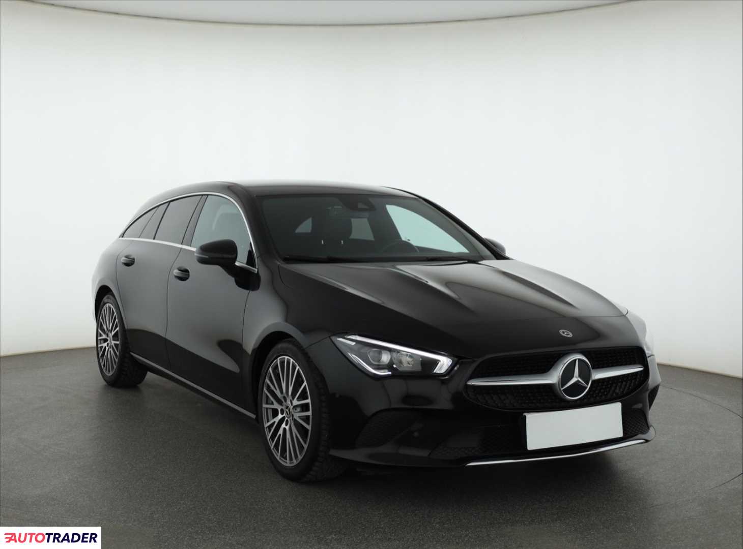 Mercedes Pozostałe 2021 1.3 134 KM