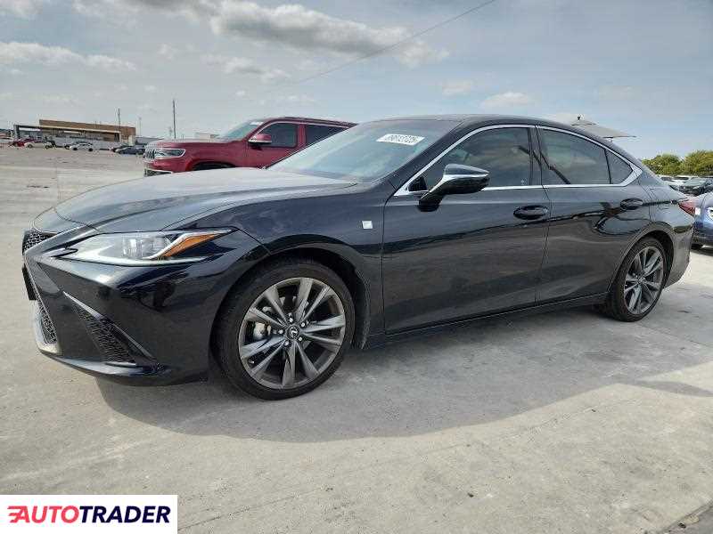 Lexus ES 2019 3