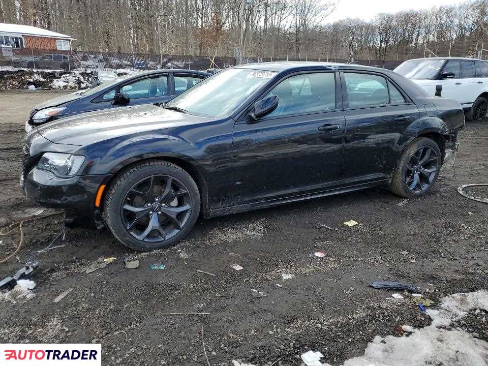 Chrysler 300C 2023 3