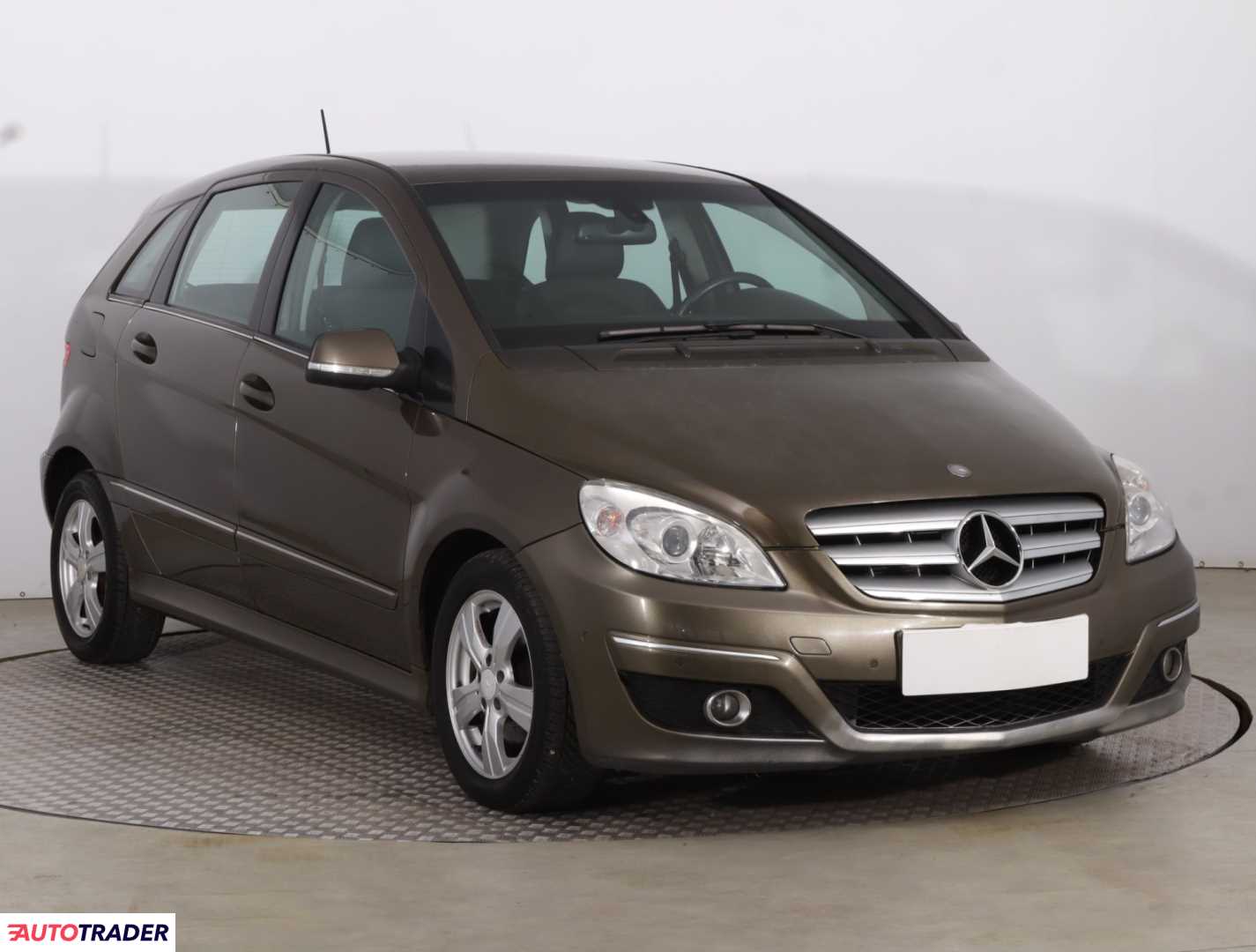 Mercedes B-klasa 2009 2.0 107 KM
