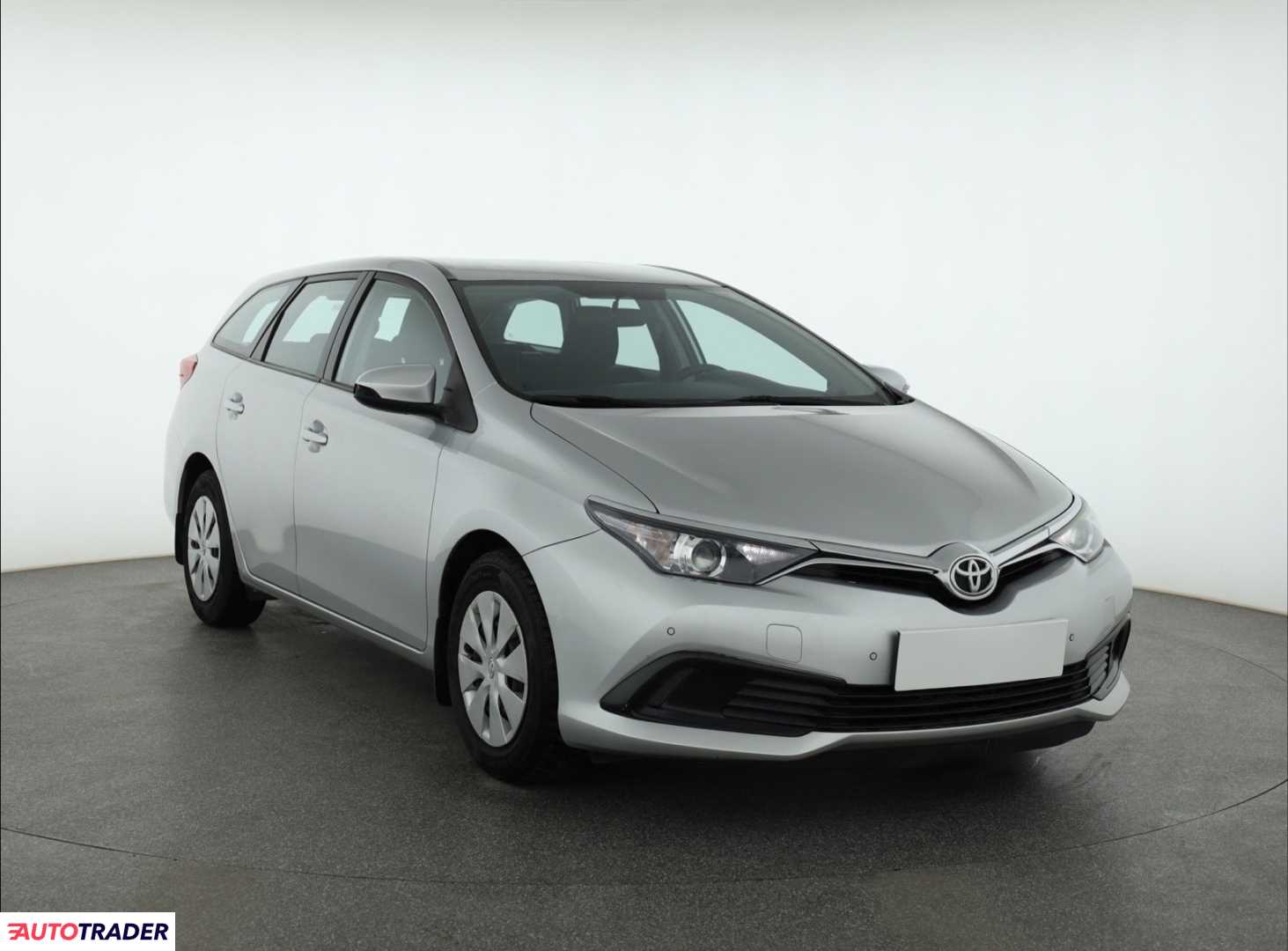 Toyota Auris 2017 1.4 88 KM Toyota Auris 2017 1.4 88 KM