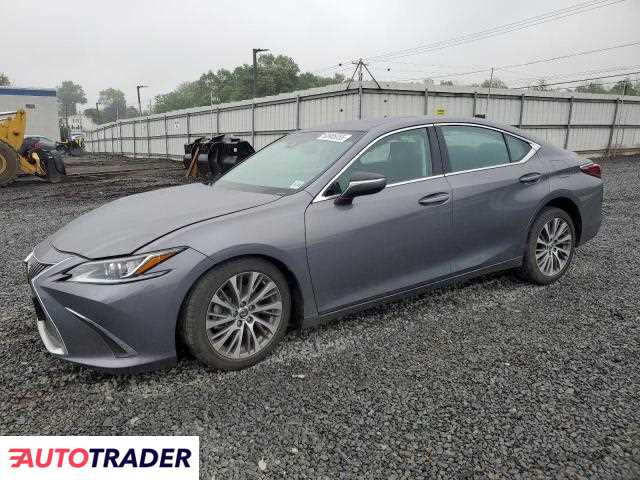 Lexus ES 2021 3