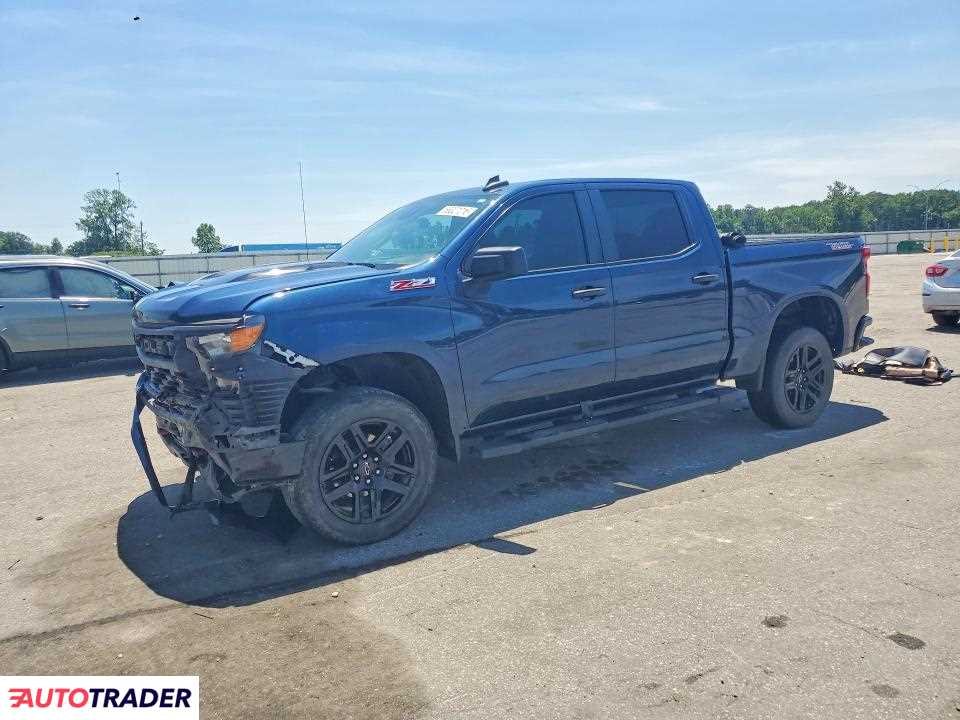 Chevrolet Silverado 2023 2
