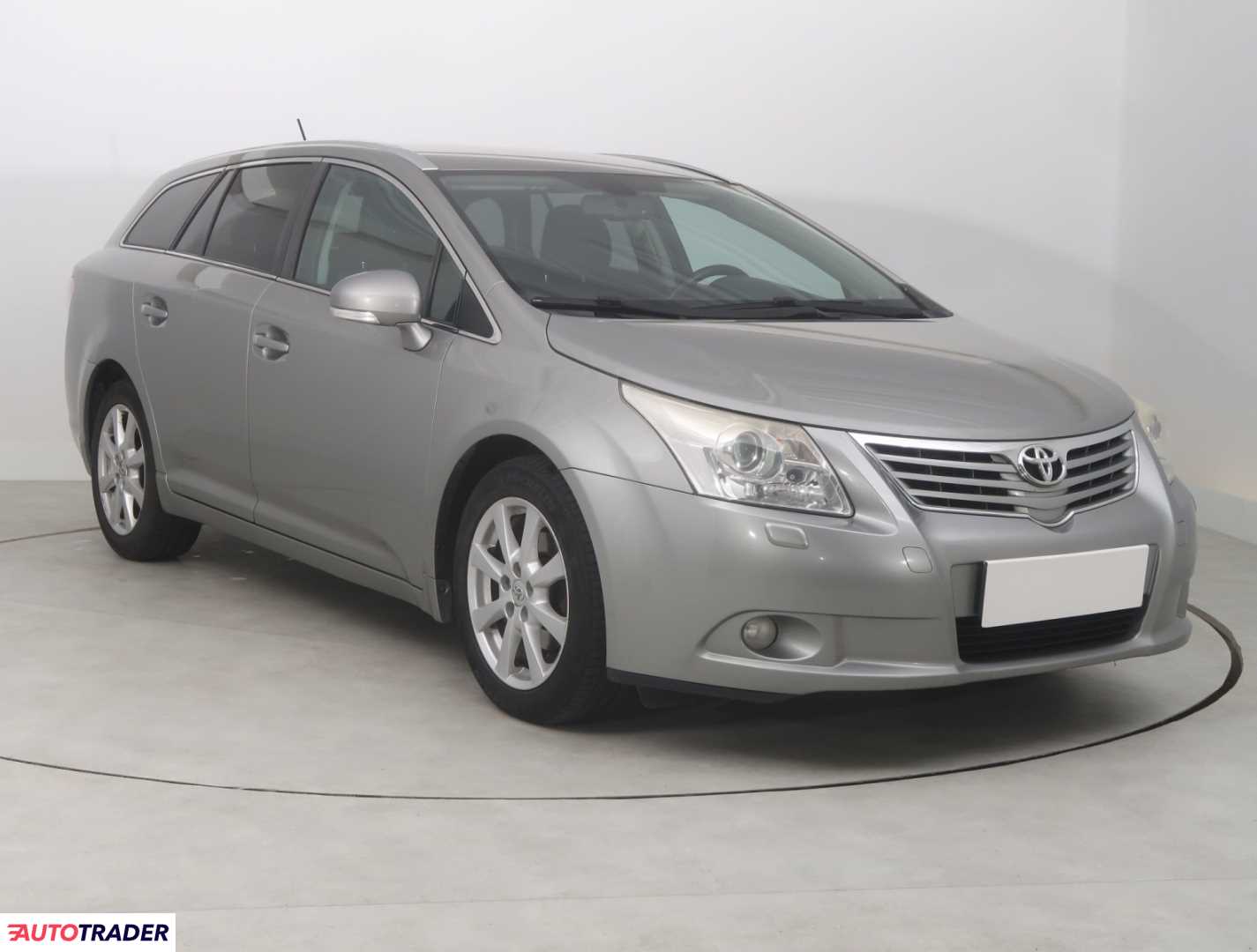 Toyota Avensis 2010 2.0 124 KM Toyota Avensis 2010 2.0 124 KM