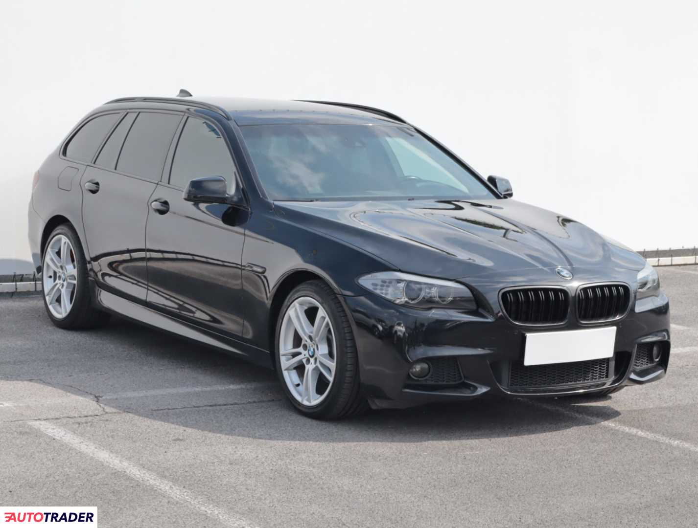 BMW 523 2011 3.0 201 KM