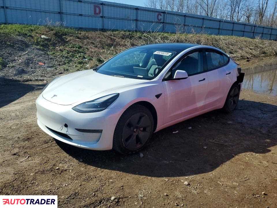Tesla Model 3 2022