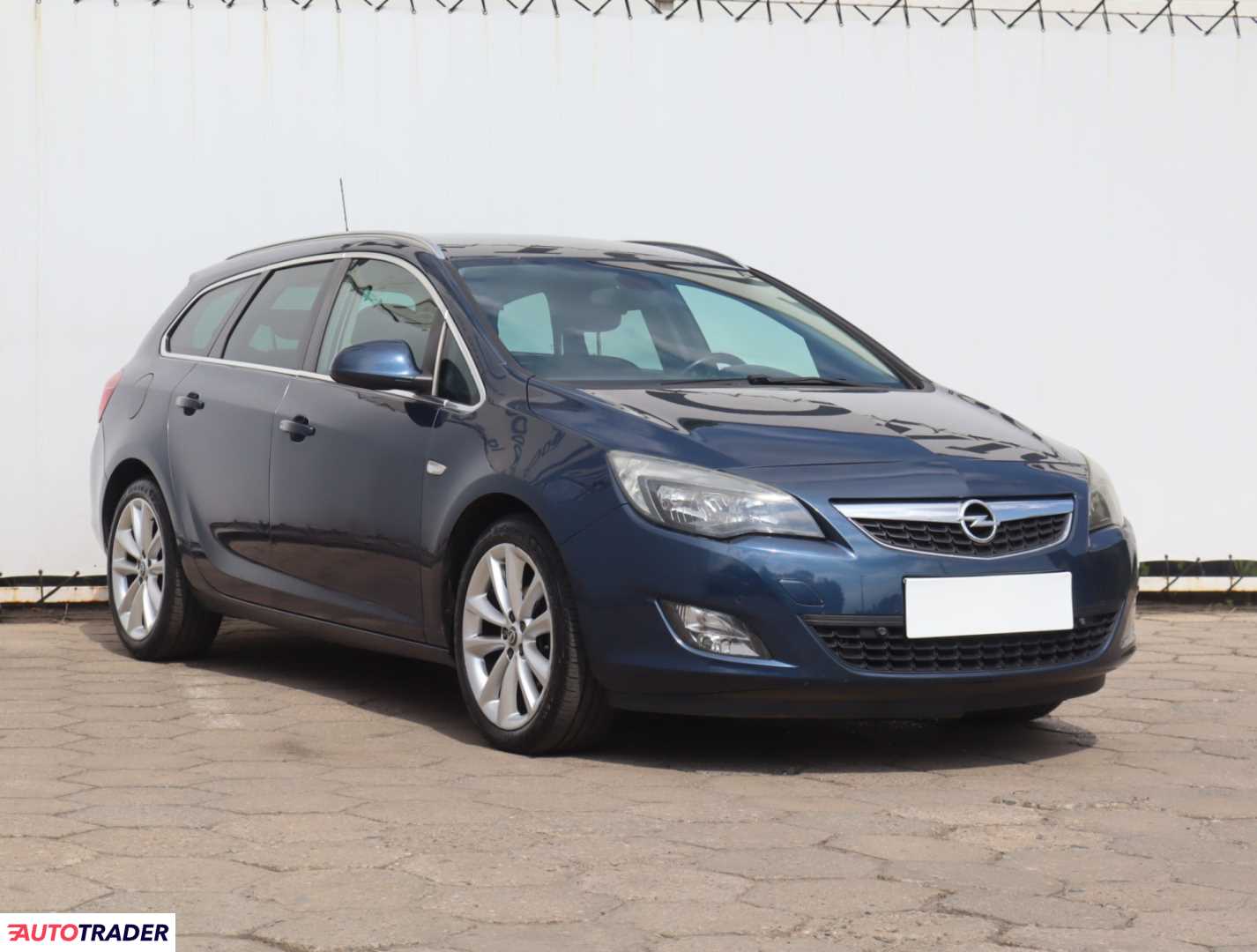 Opel Astra 2011 1.4 138 KM