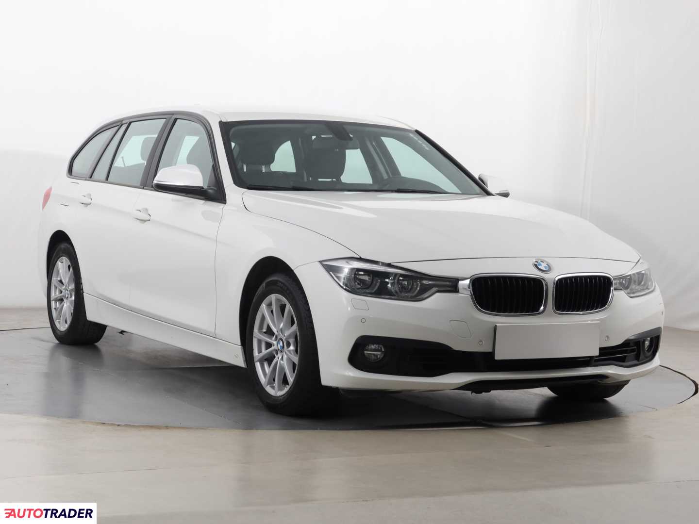 BMW 320 2019 2.0 181 KM