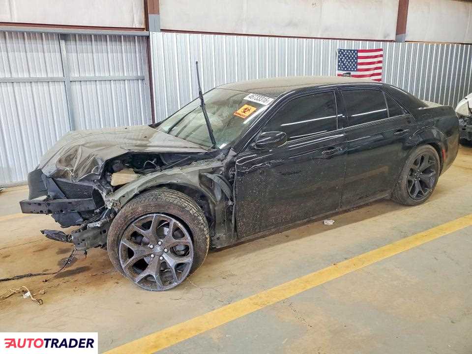 Chrysler 300C 2021 3