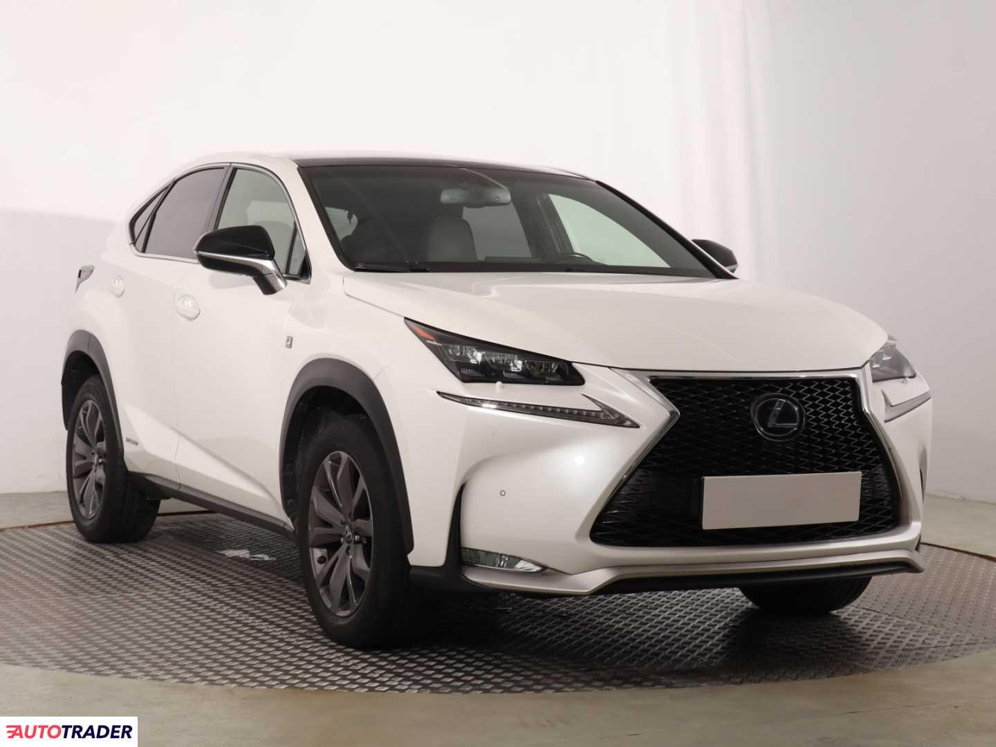 Lexus NX 2017 2.5 194 KM