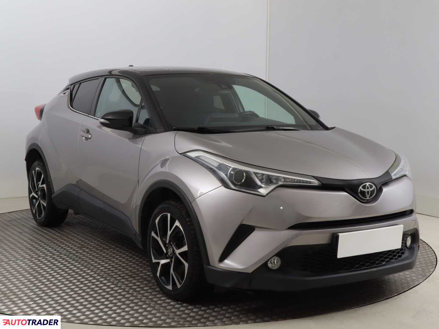 Toyota C-HR 2016 1.2 113 KM