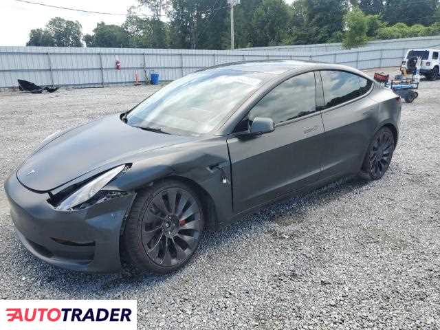 Tesla Model 3 2023