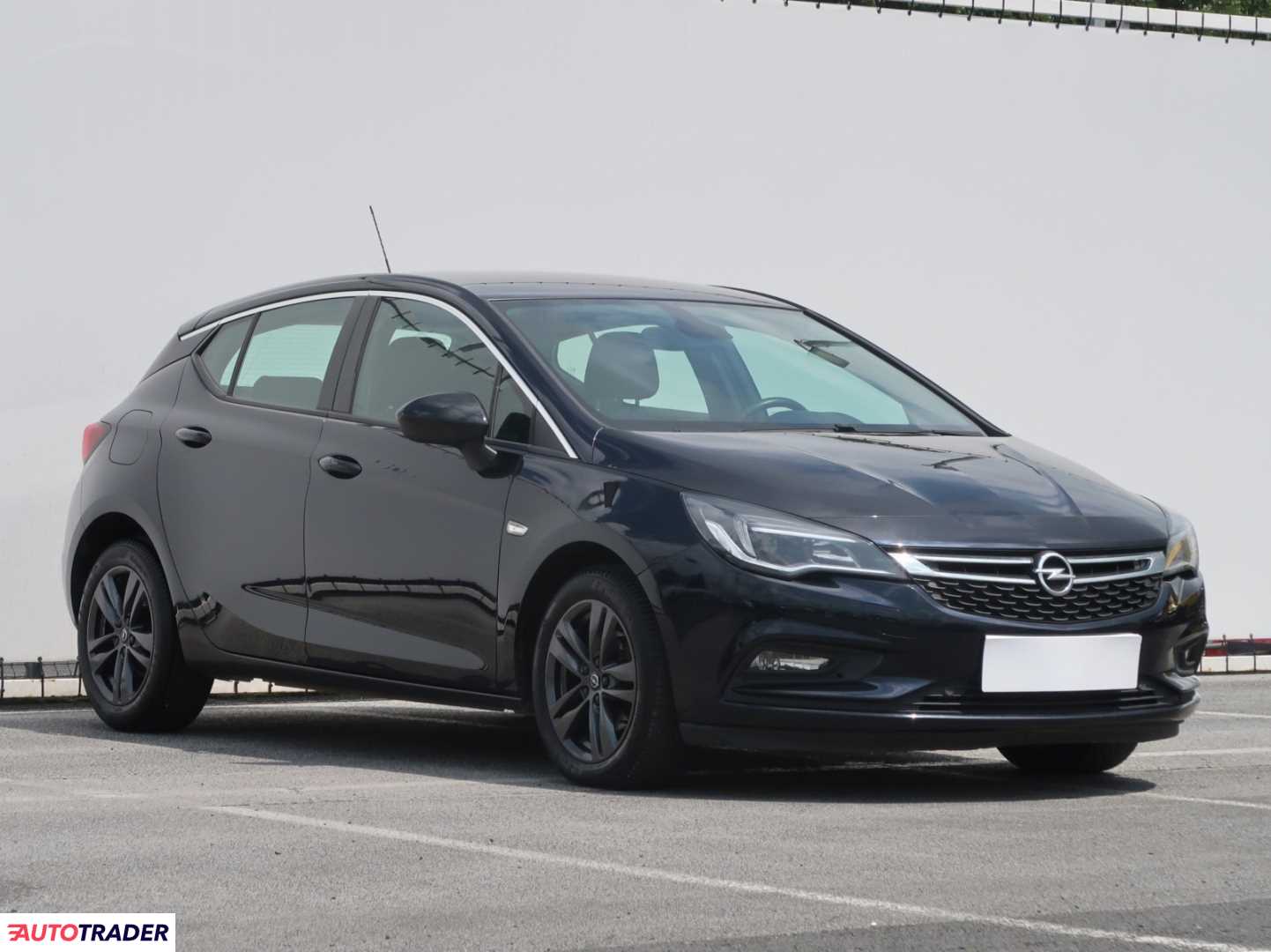 Opel Astra 2019 1.4 123 KM